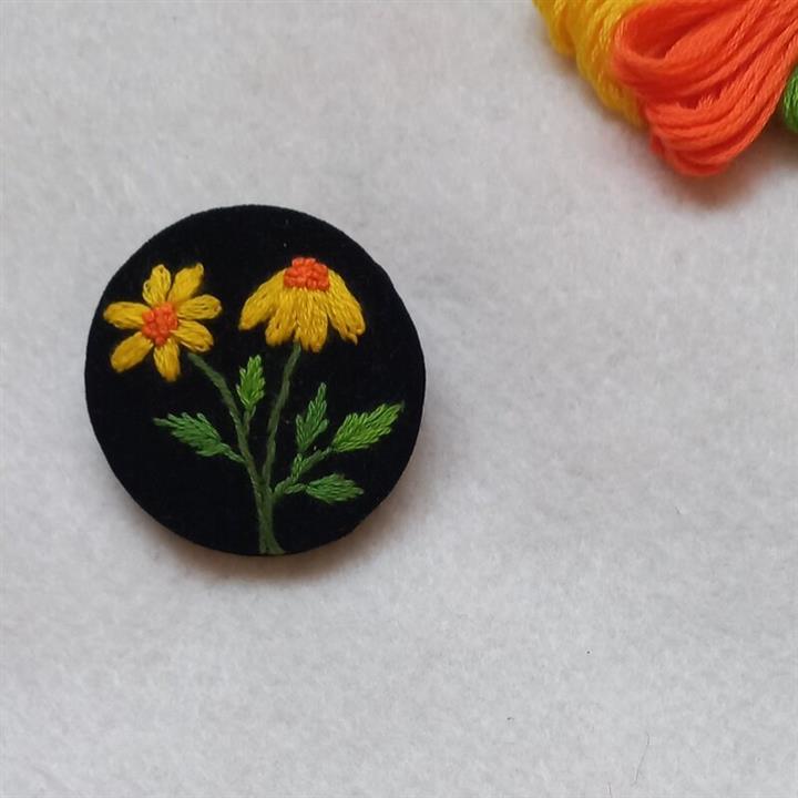 سنجاق سینه یا پیکسل ، طرح گل